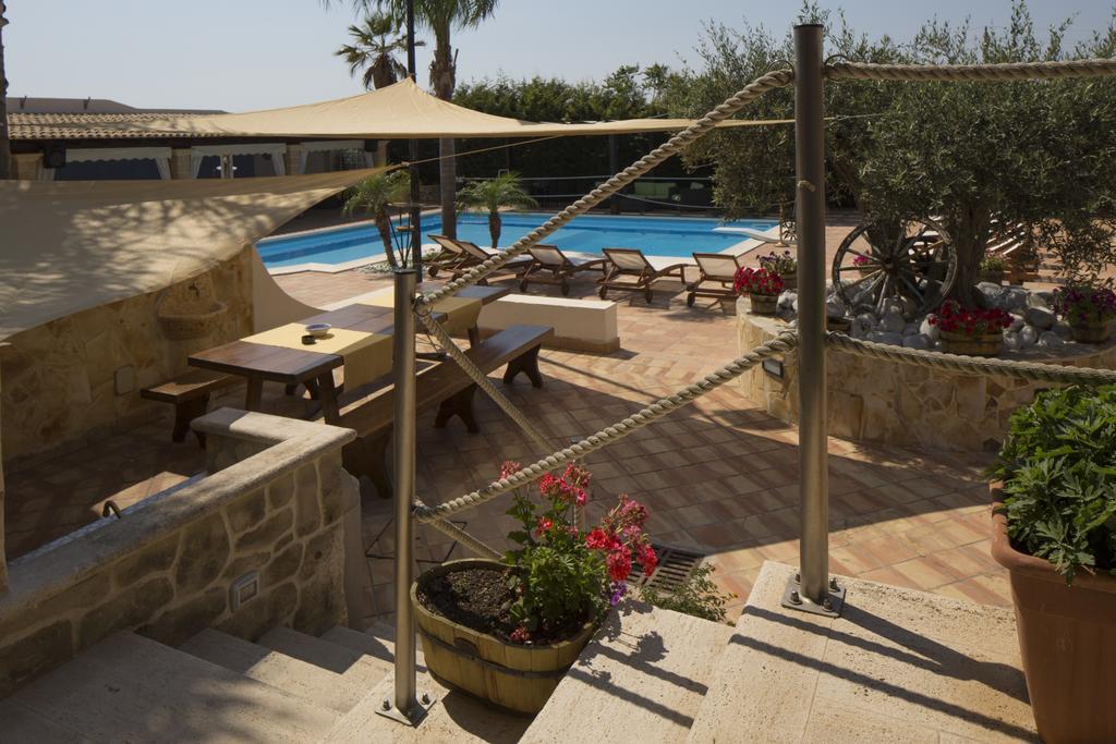 Villa Carlo Resort 마르살라 외부 사진